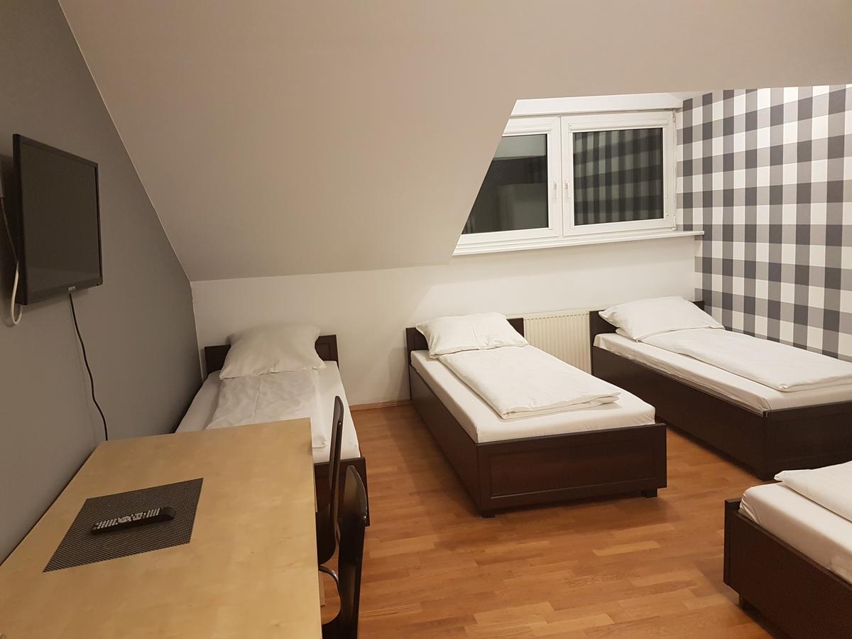 Duszka Hostel Warschau Buitenkant foto