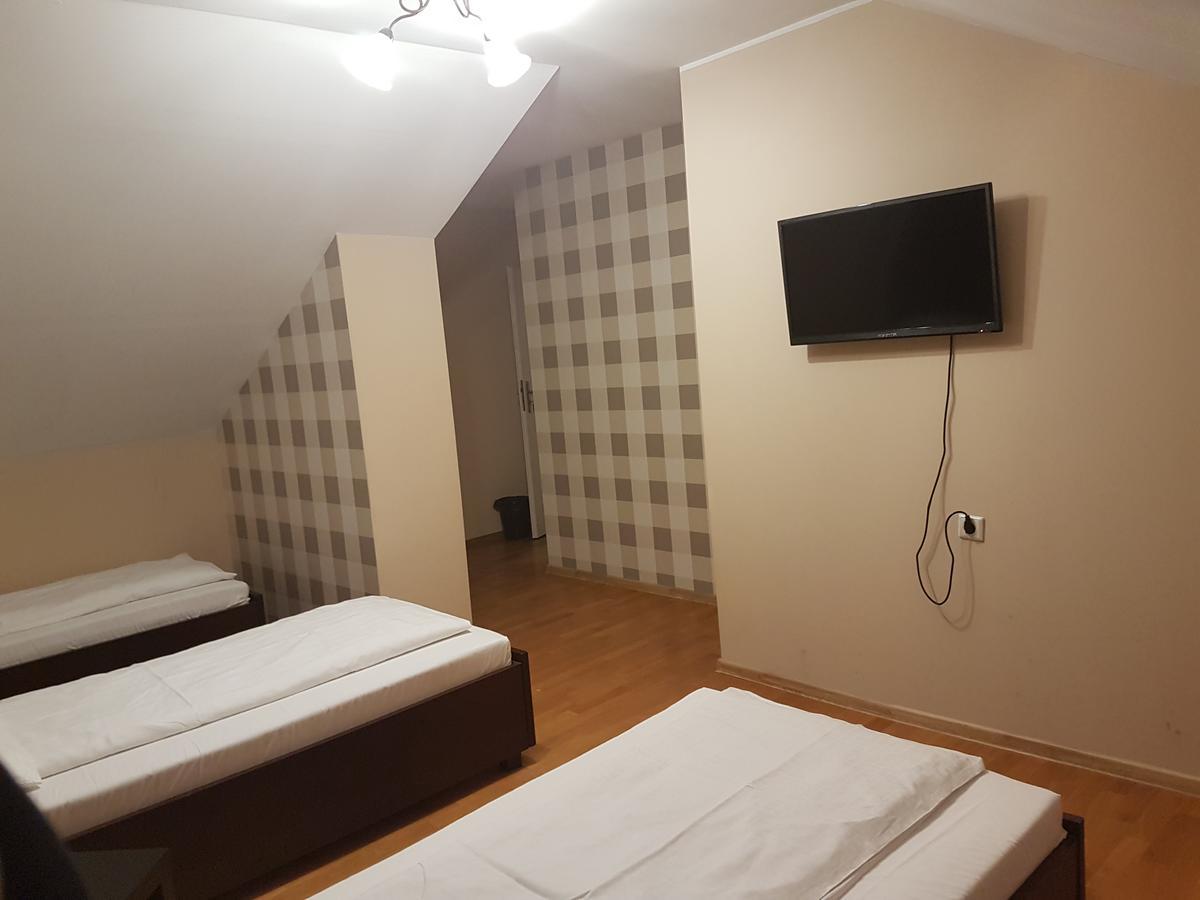 Duszka Hostel Warschau Buitenkant foto