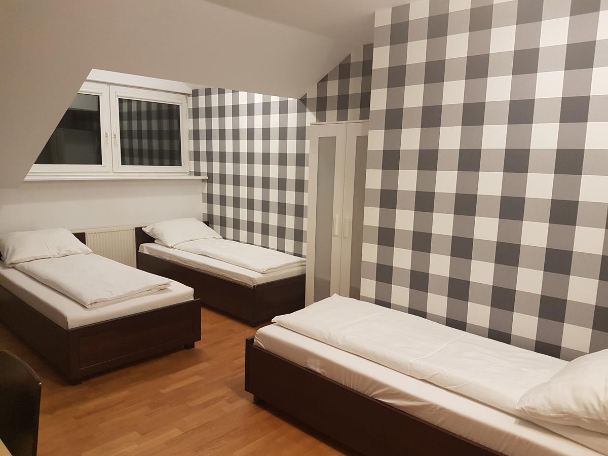 Duszka Hostel Warschau Buitenkant foto